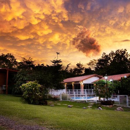 Vista Alegre Natural Resort - Bungalows Independencia Exterior foto